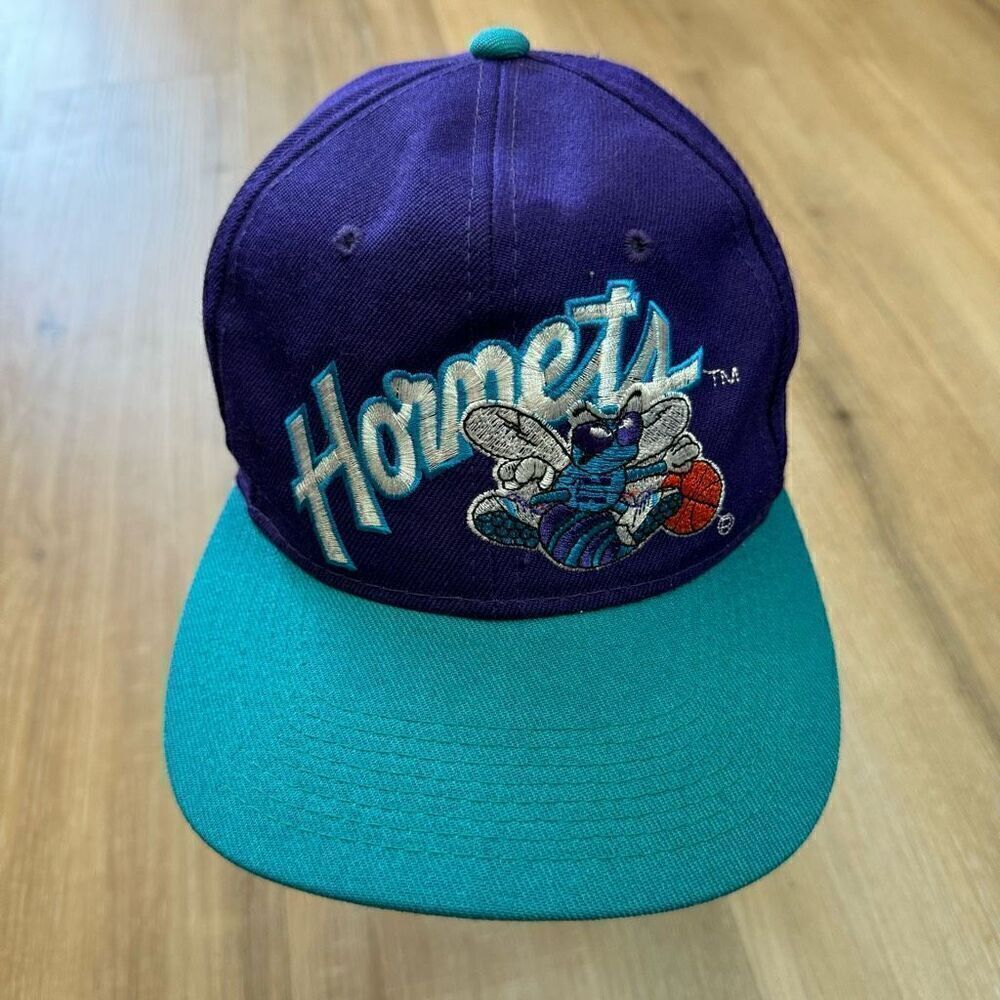 Vintage NBA Men's One Size Charlotte Hornets Embroidered Snapback Hat Teal Retro